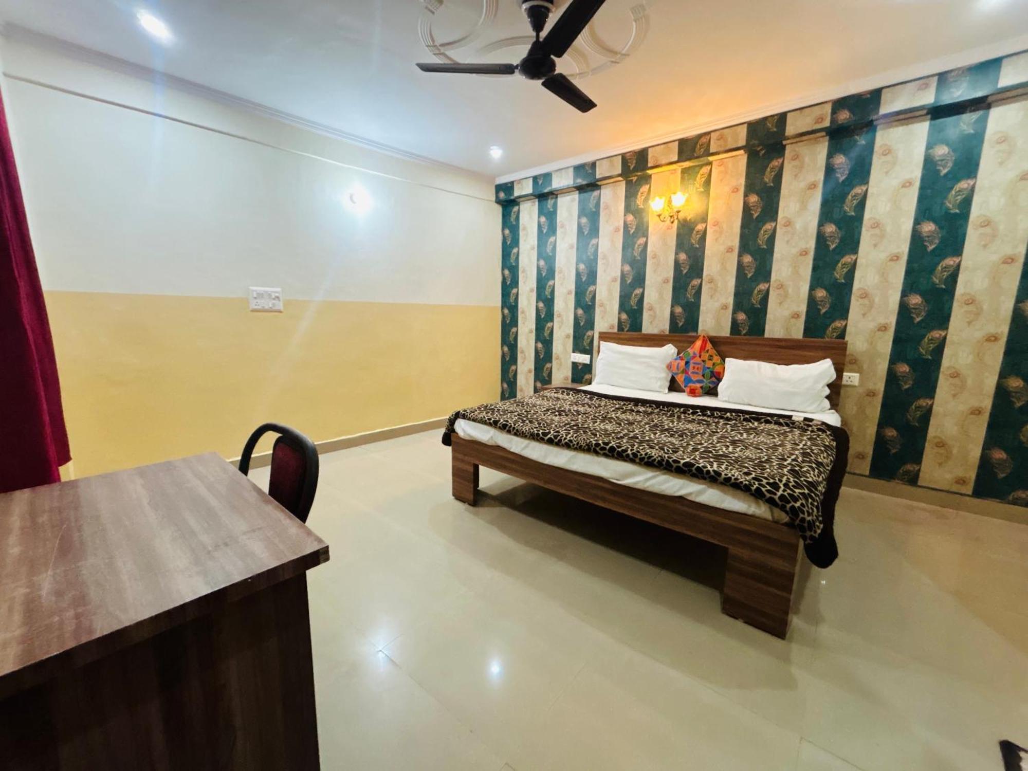 Sainik Guest House 500Mtr From Medanta Hospital لاكناو المظهر الخارجي الصورة