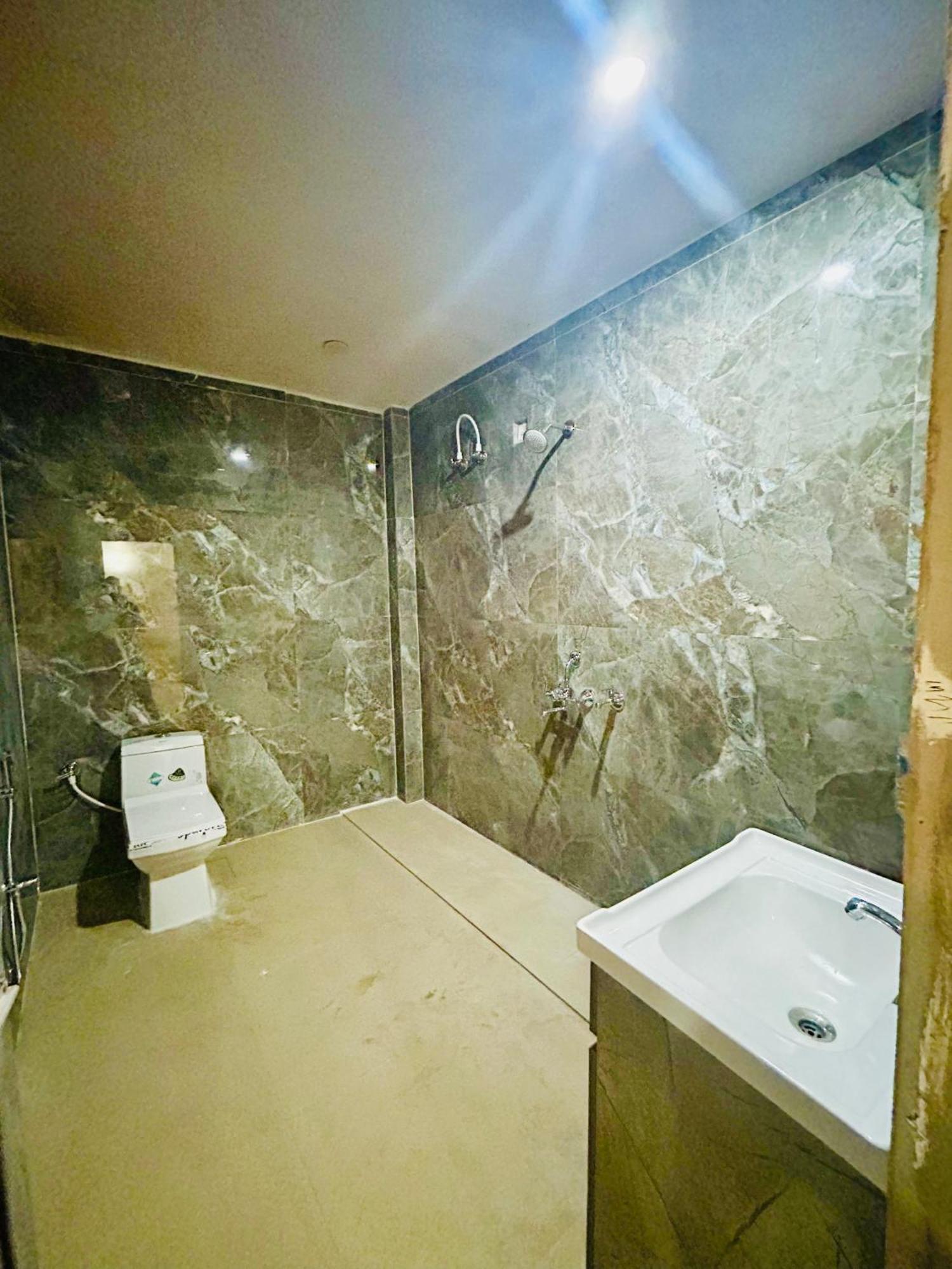 Sainik Guest House 500Mtr From Medanta Hospital لاكناو المظهر الخارجي الصورة